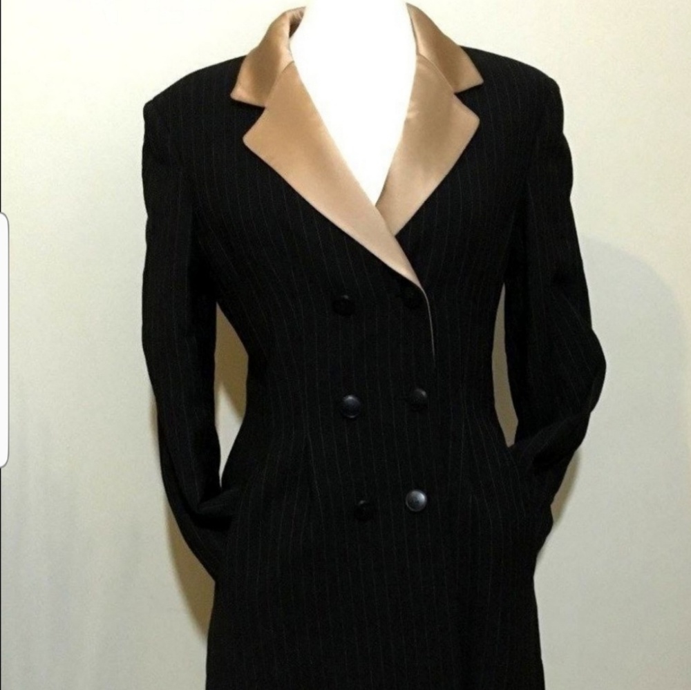 GIORGIO ARMANI PRISTINE WOMENS COAT LAST YR FOR SALE